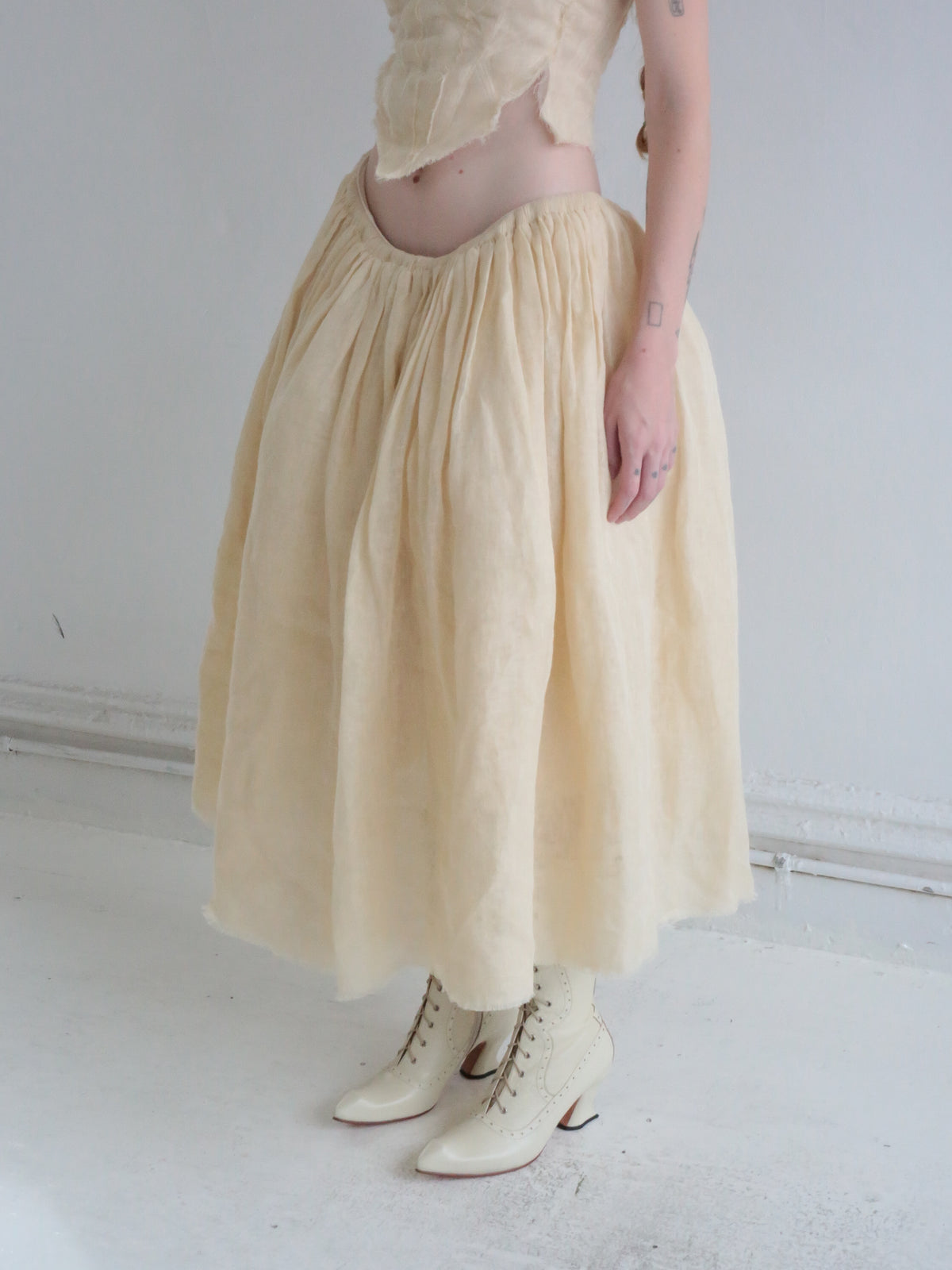 LONG BALLET SKIRT wheat