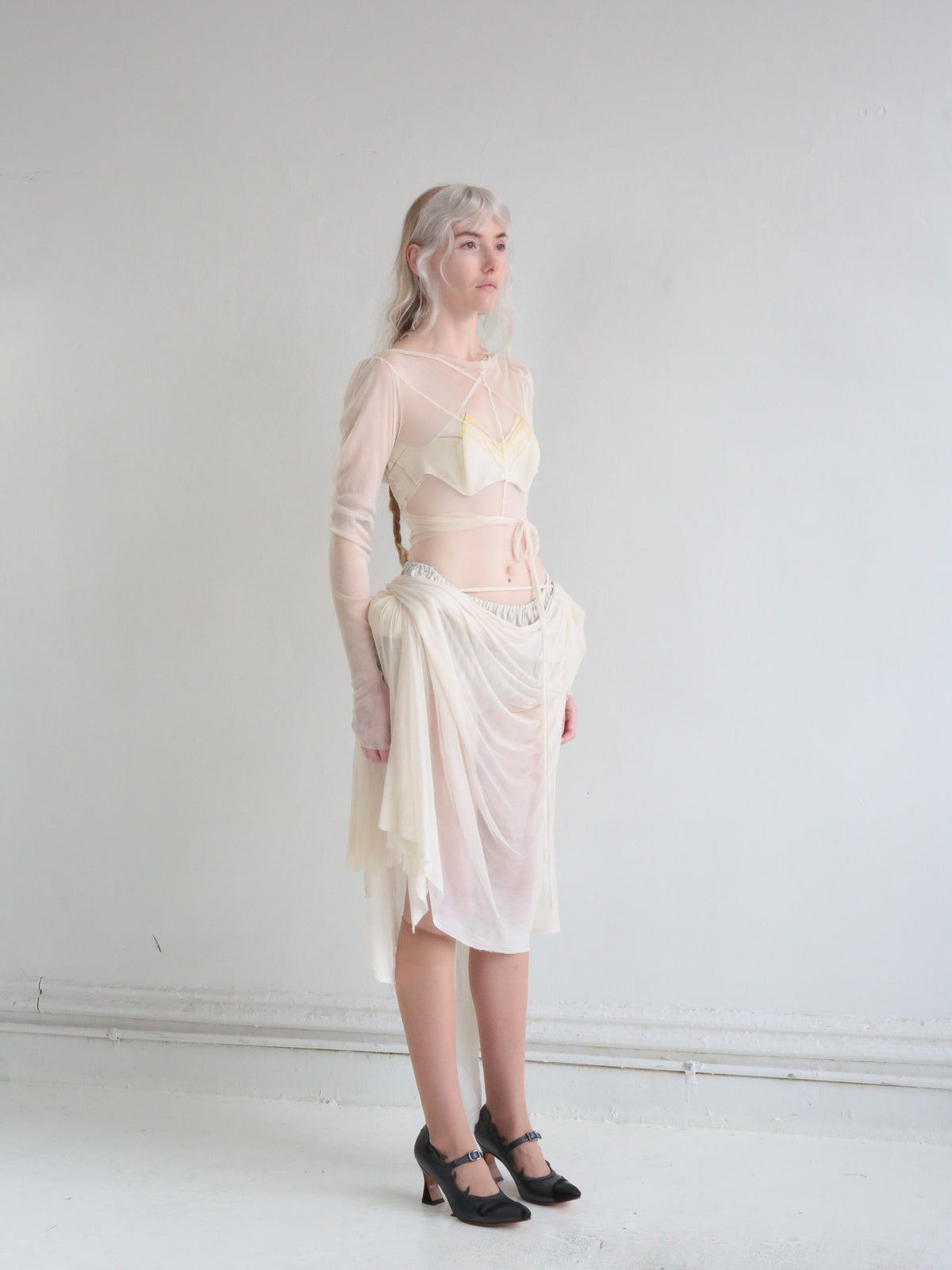 BUSTLE TRAIN cream