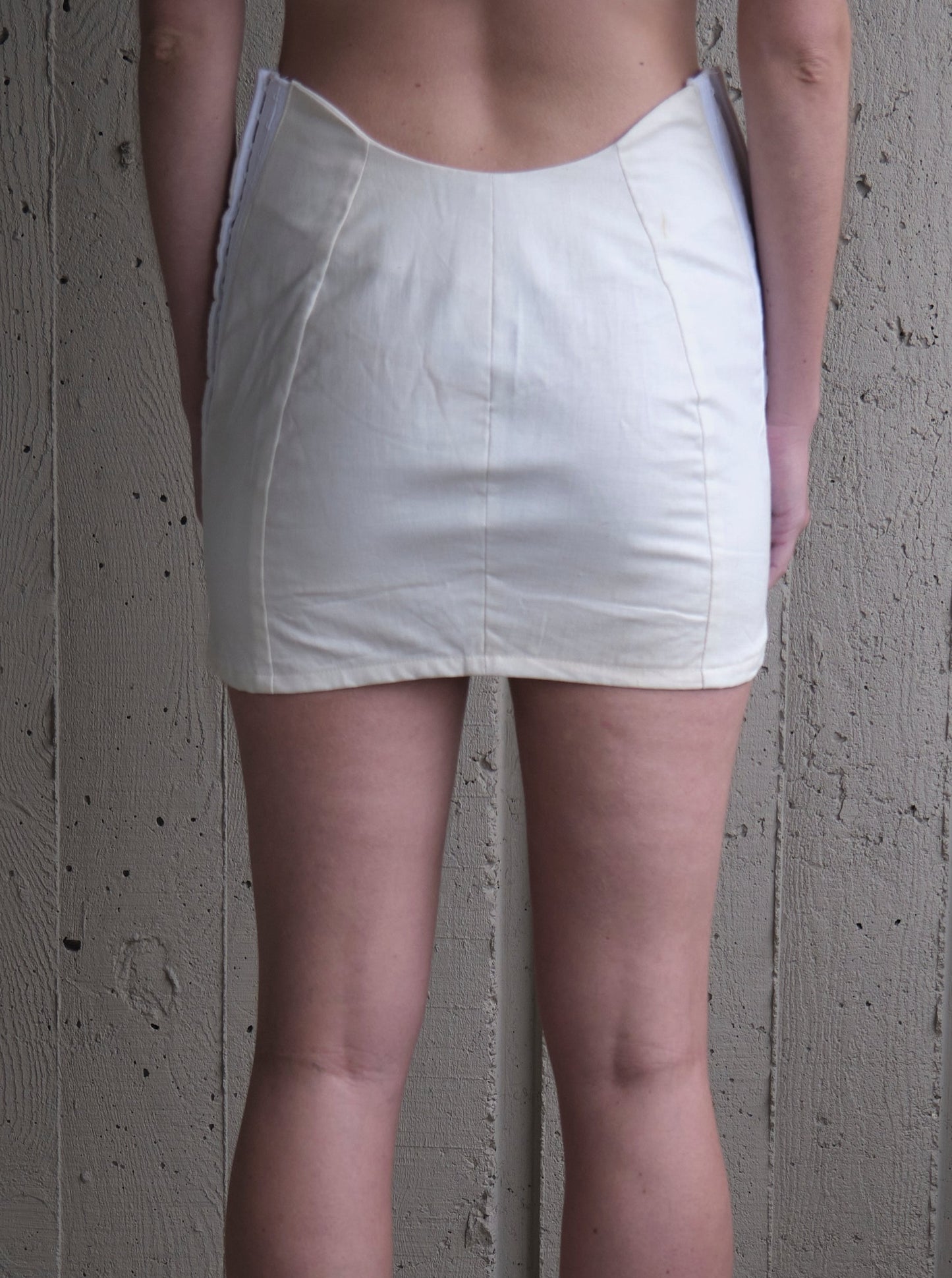 LINEN DIP MINI SKIRT