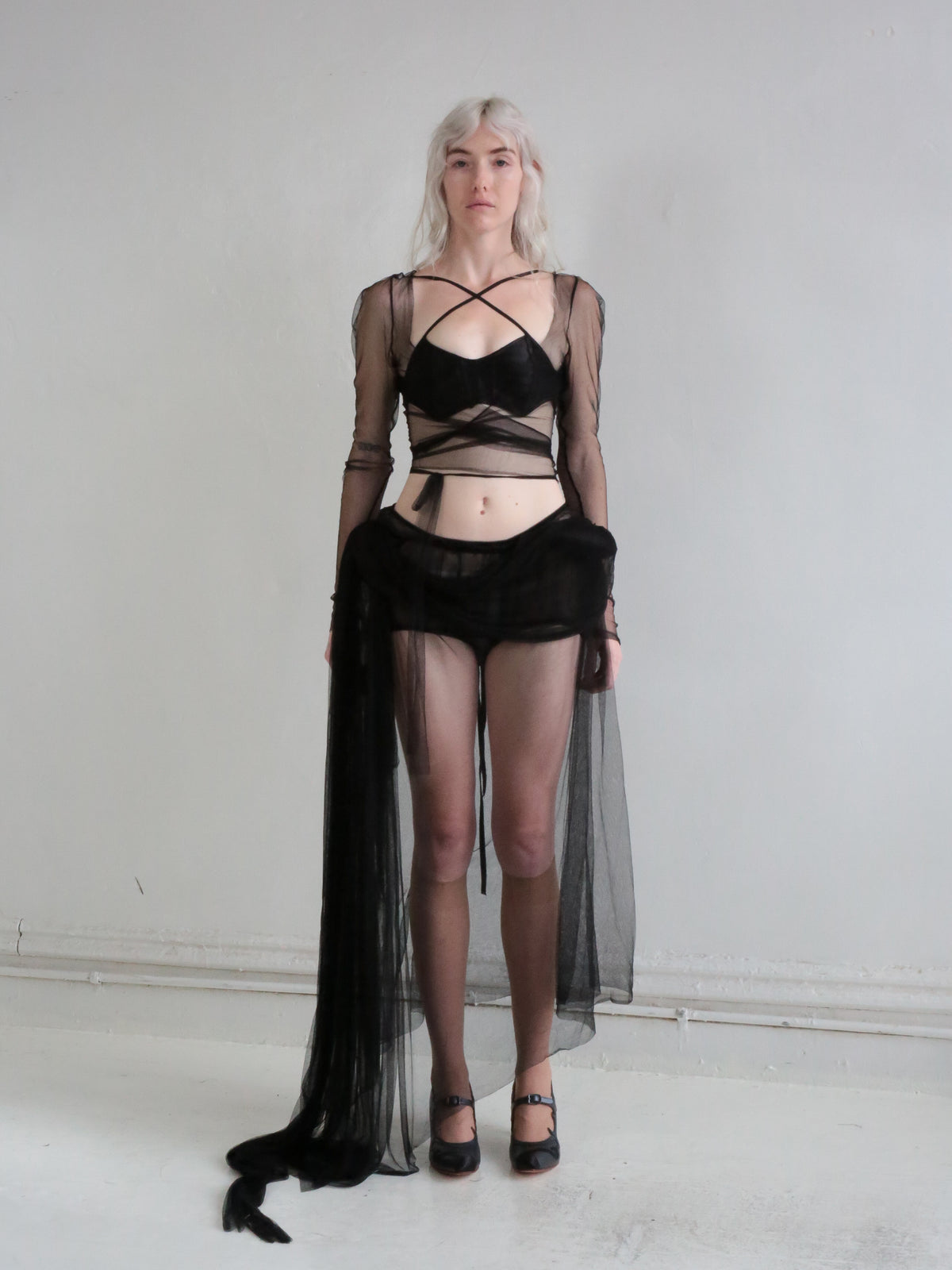 BUSTLE TRAIN black