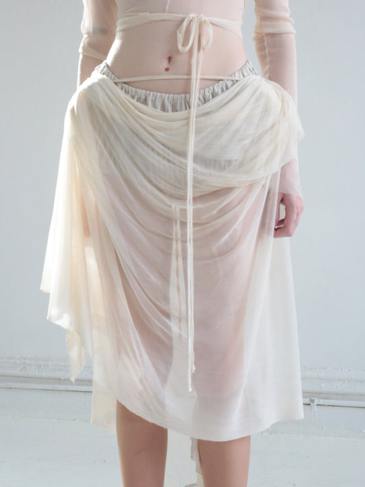 BUSTLE TRAIN cream