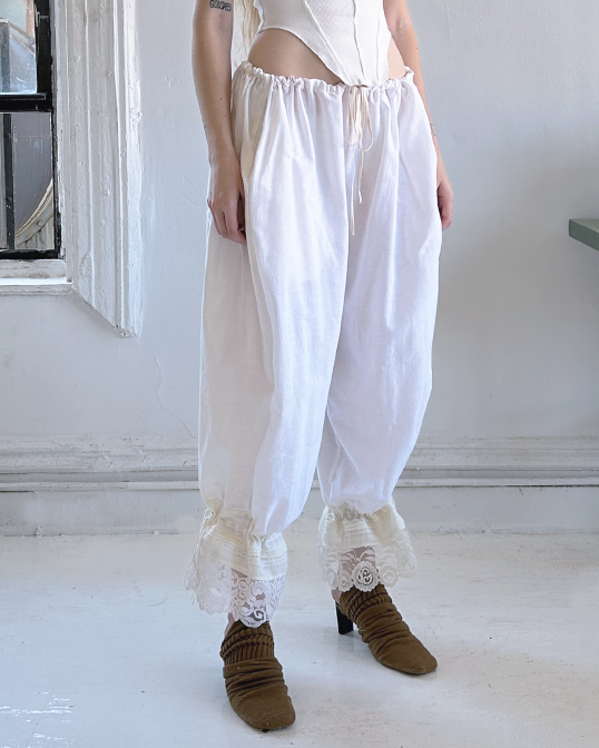 FEEDSACK BLOOMERS