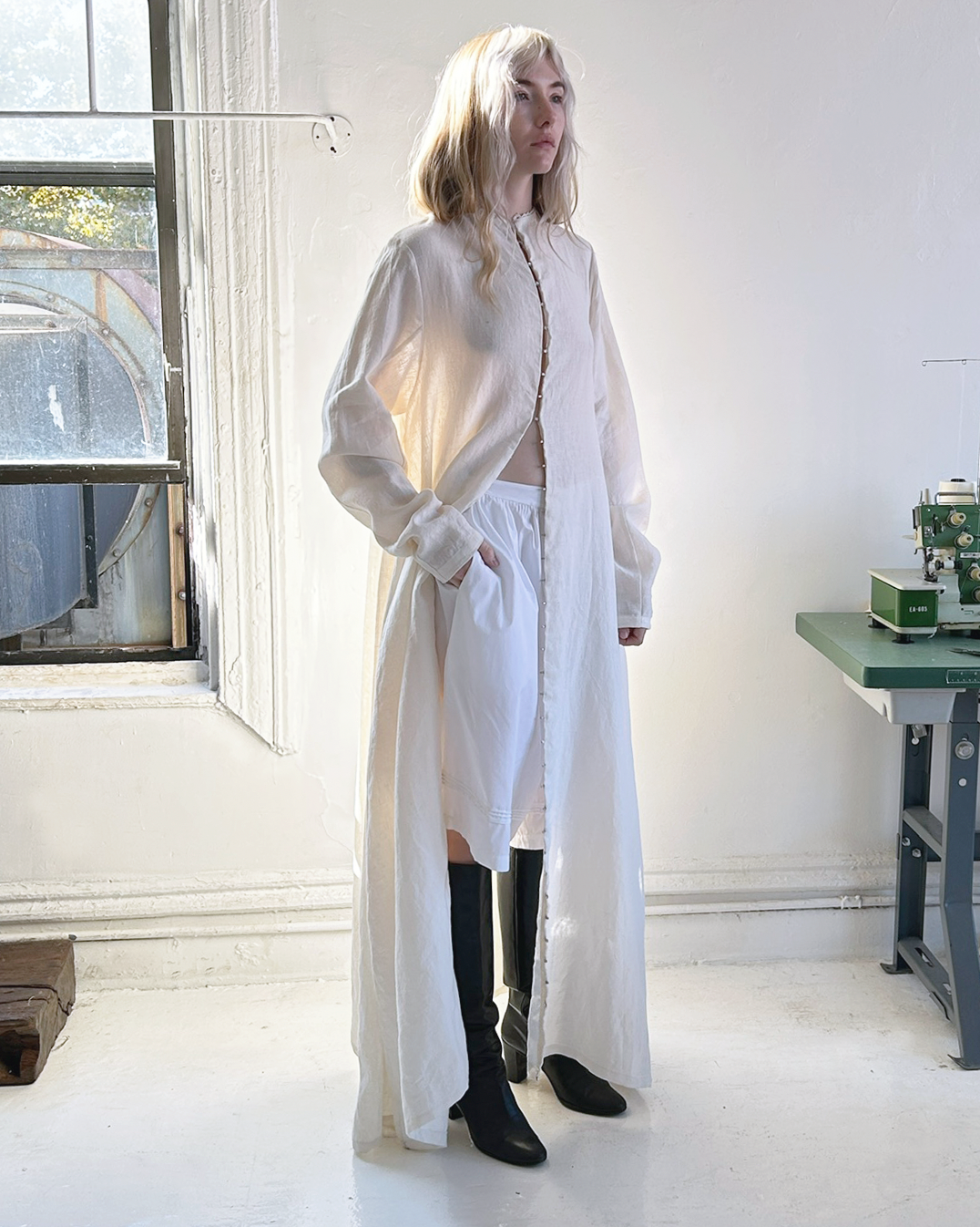 DRESSING GOWN / linen