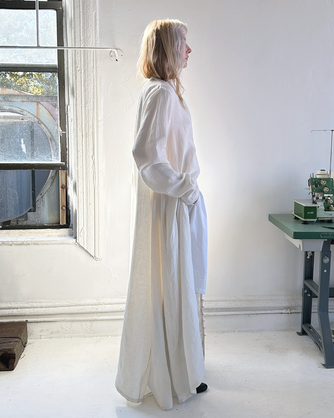 DRESSING GOWN / linen