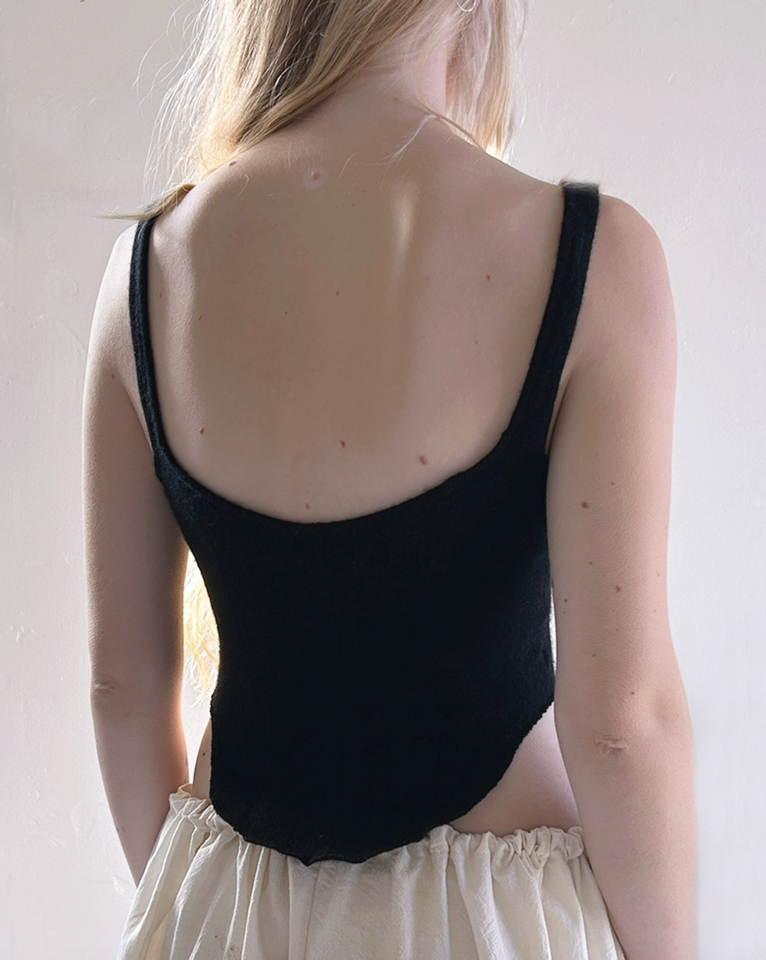 HOOK & EYE TANK / cashmere