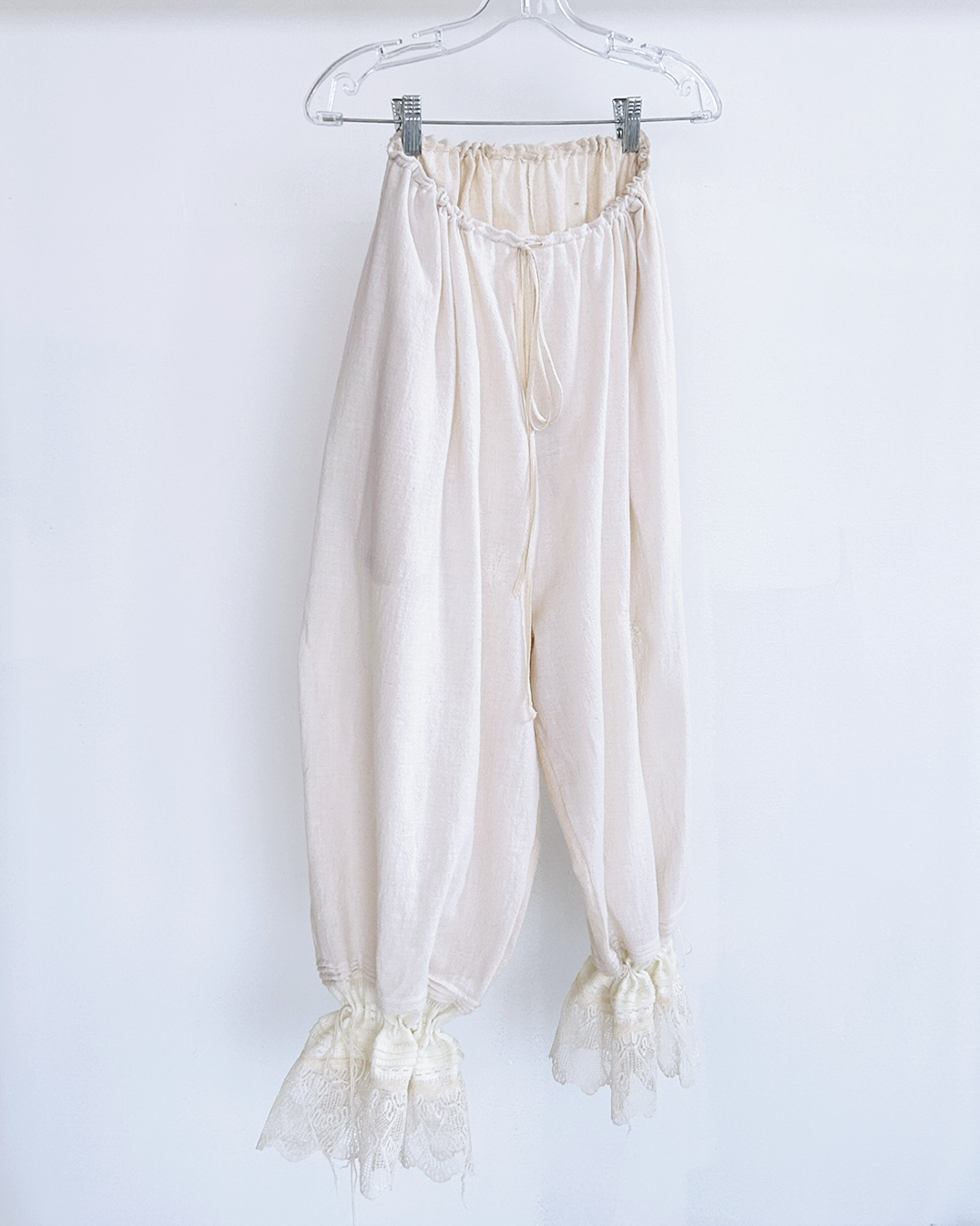 FEEDSACK BLOOMERS