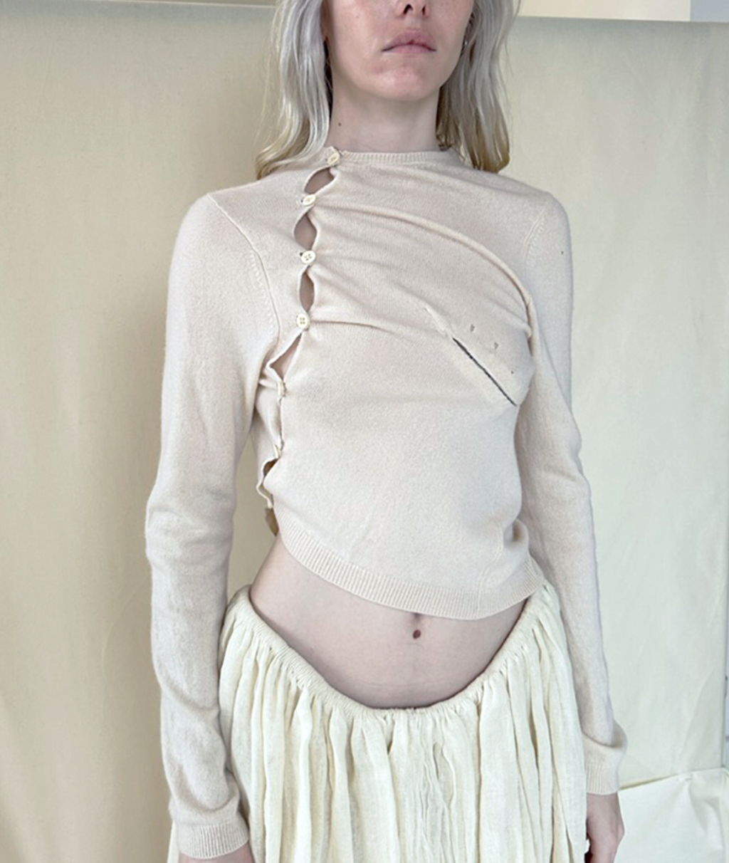 CASHMERE TWISTED SWEATER