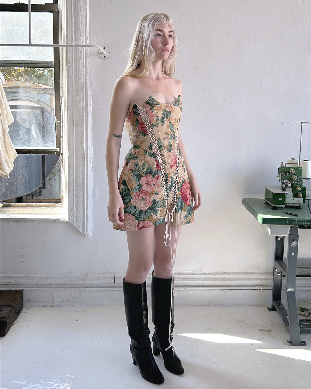 STOMACHER DRESS / horrible floral