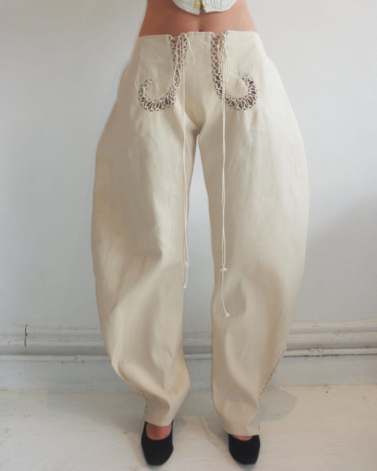 circle legs