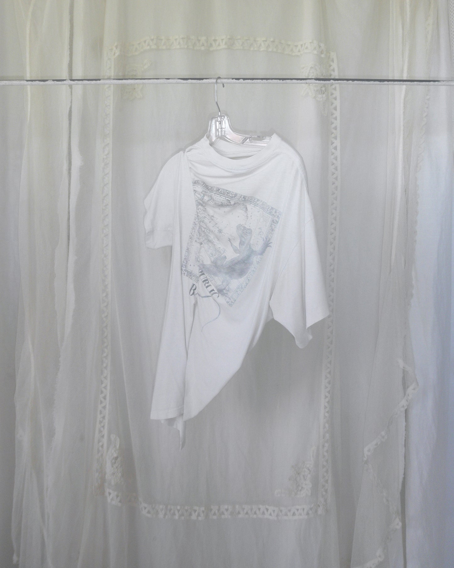 cream half tee