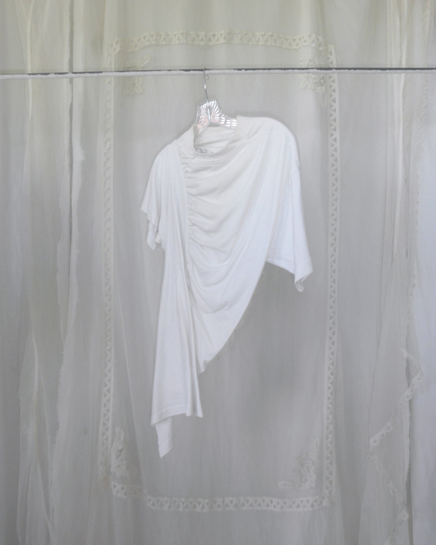 plain white half tee